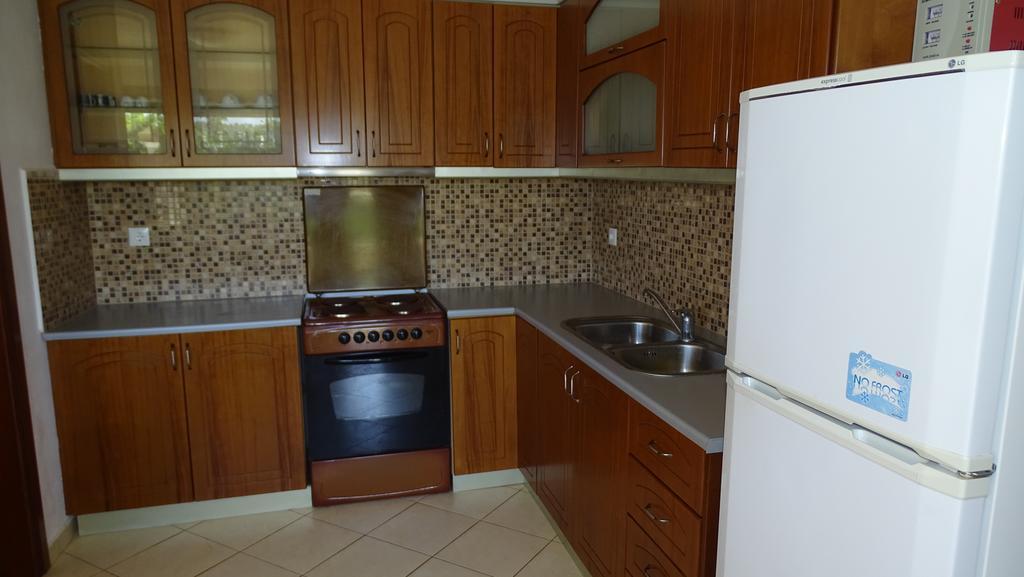 Petro'S Apartments Ksamil Exterior foto