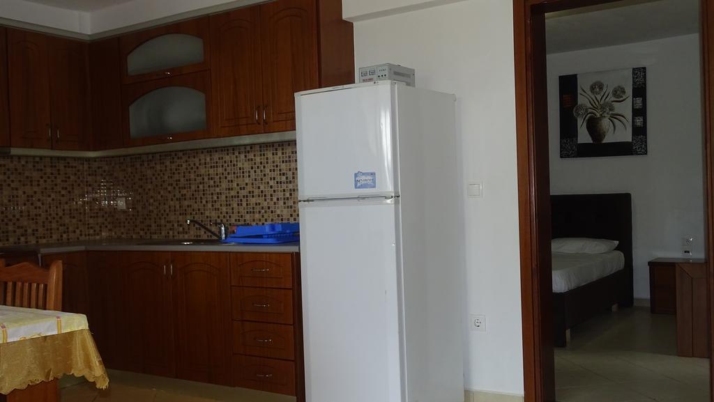 Petro'S Apartments Ksamil Exterior foto